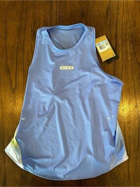 Nike Swift Women’s Running Tank Top Dri-FIT Slim Fit Blue Size Medium NWT